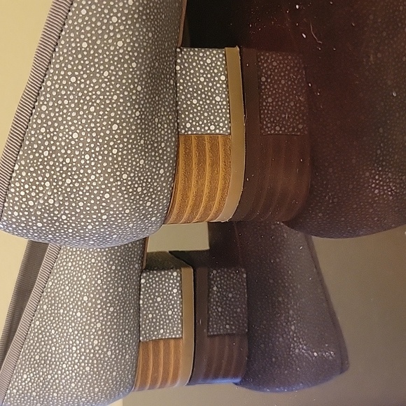 Shoes - Picture 5 of 10